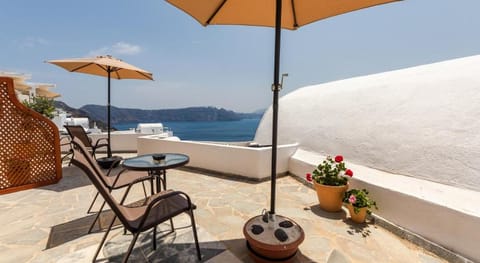 Ostria Caldera Studios Hotel in Oia