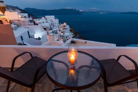 Ostria Caldera Studios Hotel in Oia