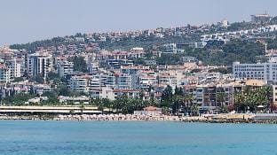 Traumhaus mitten in der City 60 Meter zum Meer Vacation rental in Kusadasi