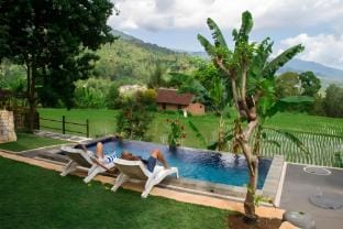 Stunning Deluxe Double Room with Pool View Vacation rental in Buleleng