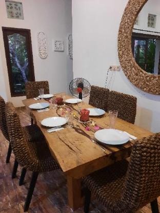 Kirana Homestay Vacation rental in Abang