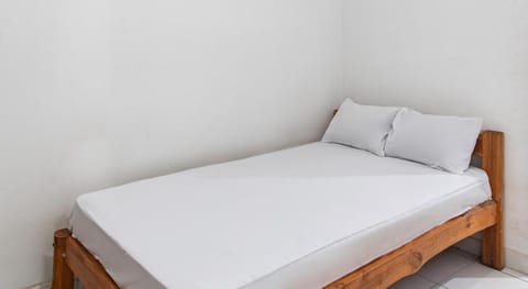 OYO Life 93504 Kost Krisna Hotel in Bali