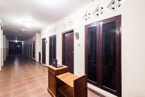 OYO Life 93504 Kost Krisna Hotel in Bali