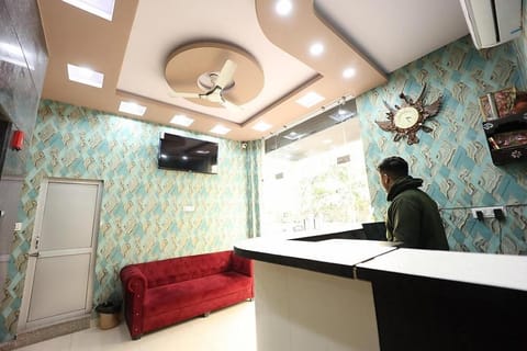 Hotel Kiwi Palace Hotel in Jaipur