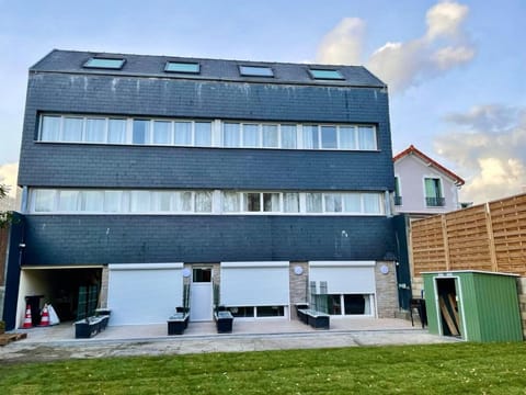 Koala Wakeup Suite avec Balcon 02 Vacation rental in Vitry-sur-Seine