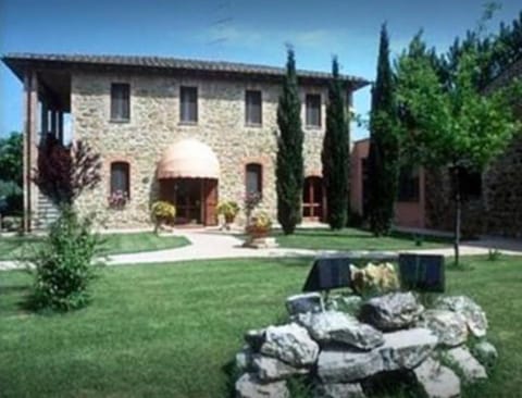 Hotel Villa Lago  Apartment in Umbria