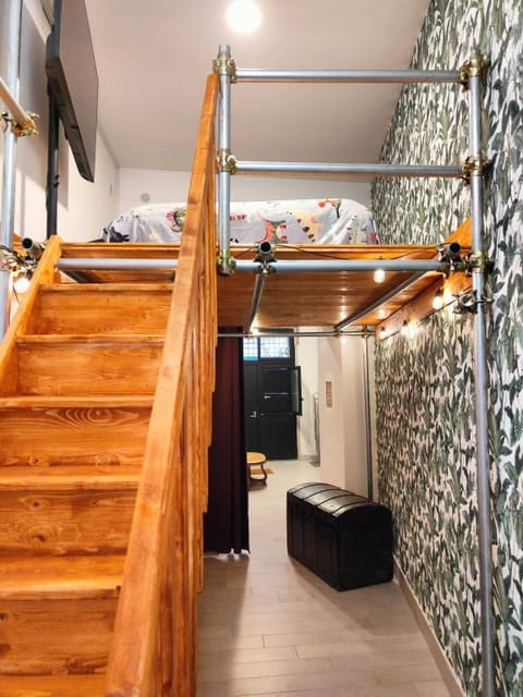 Jurassic House Apartment in Naples