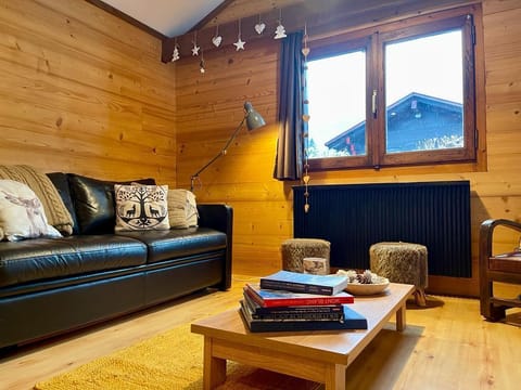 Cosy Petite Chalet T3, Jardin, Terrasse, Parking. Chamonix Mont-blanc. Chalet in Les Houches