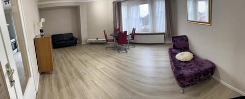 Appart4 You Zelzate dichtbij Gent, Knokke, Brrugge Apartment in Zeeland, Netherlands