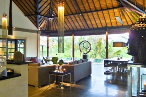 Peaceful 4 BR Ricefield View Y053A Villa in Ubud
