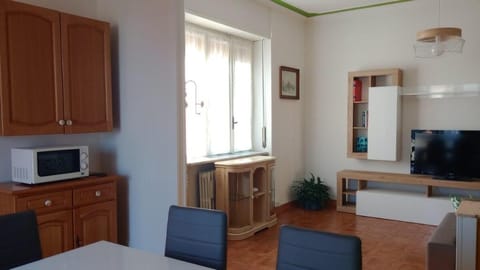 Spacious 3Rm apartment for 4/6 people Apartment in Turin