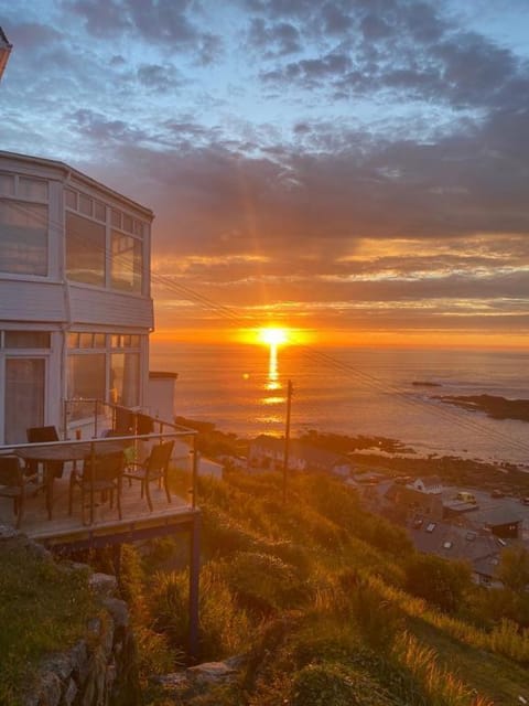 Sennen Cove View- A corner of Cornish paradise Apartment in Sennen Cove
