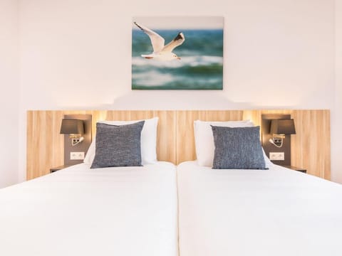 Modern Coastal Escape Apartment in Koudekerke