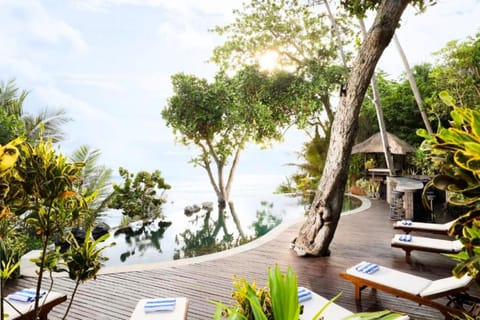 Precious Beach front 5 BR Private Villa Y012A Villa in West Selemadeg