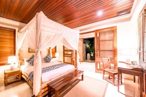 Green Garden 3 BR Private Pool Garden View IR110A Villa in Kuta Selatan