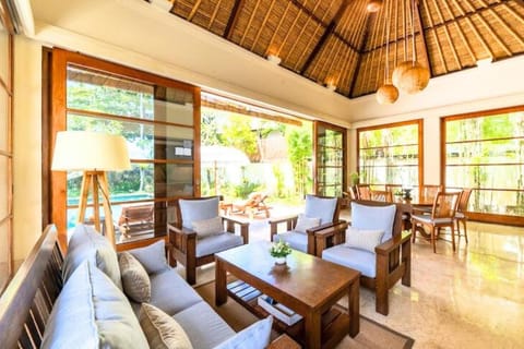 Green Garden 3 BR Private Pool Garden View IR110A Villa in Kuta Selatan