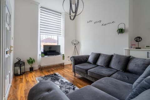 Coatbridge Apartment  Apartment in Coatbridge