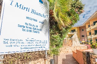 Quaint Residence I Mirti Bianchi 1 Bedroom sleeps 4 Bilo 4 Apartment in Santa Teresa Gallura