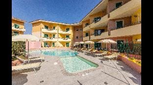 Quaint Residence I Mirti Bianchi 1 Bedroom sleeps 4 Bilo 4 Apartment in Santa Teresa Gallura