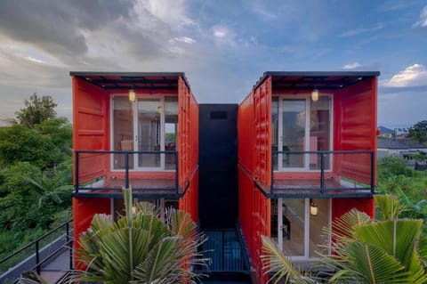 CUBI HAUS LOVINA Hotel in Buleleng