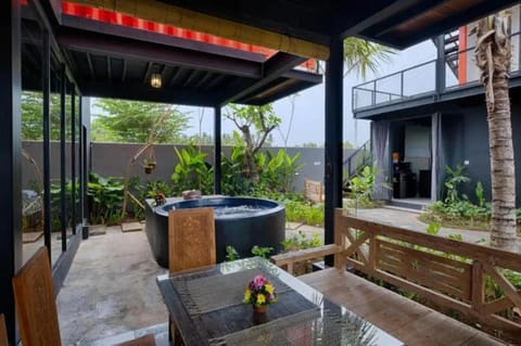 CUBI HAUS LOVINA Hotel in Buleleng