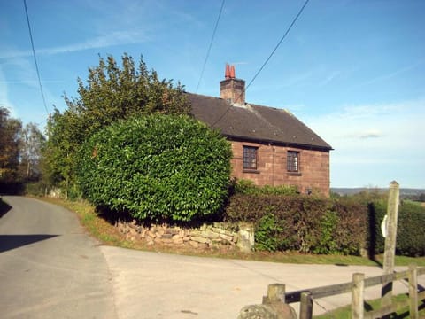The Rocks Cottage Vacation rental in Staffordshire Moorlands District