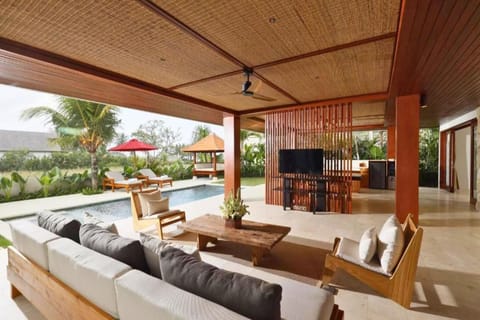 Lily Flower 3 BR Private Villa ZN66A Villa in Kerambitan