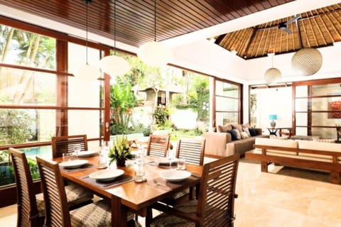 Classic 2 BR Villa Garden View IR47 Villa in Kuta Selatan