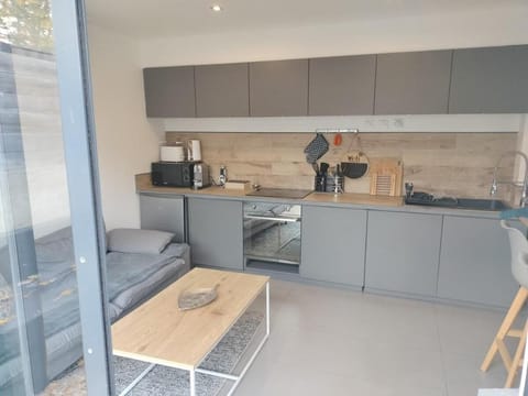 4 min Orléans 
maisonnette 
jardin
parking
privé Vacation rental in Centre-Val de Loire