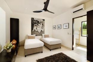 Daisy 5 BR Private Villa With Sea view Y037 Villa in Kerambitan