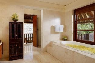 White Cambodia 3 BR Private Pool IR111A Villa in Kuta Selatan