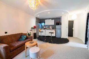 Grande suite chaleureuse Vacation rental in Auvergne-Rhône-Alpes