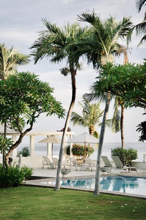 DHAUTEYA VILLA Resort in Abang