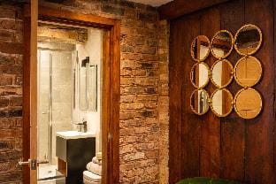 Maddox at the Old Infirmary Apartment in Worcester