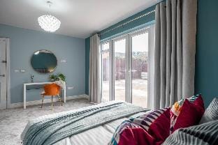 All Saints House - 5 Bed Luxury Home Vacation rental in Worcester