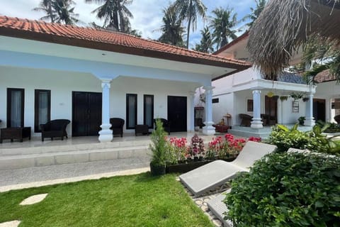 Belvilla Pleasant Seaside Lovina Beach Hotel in Buleleng