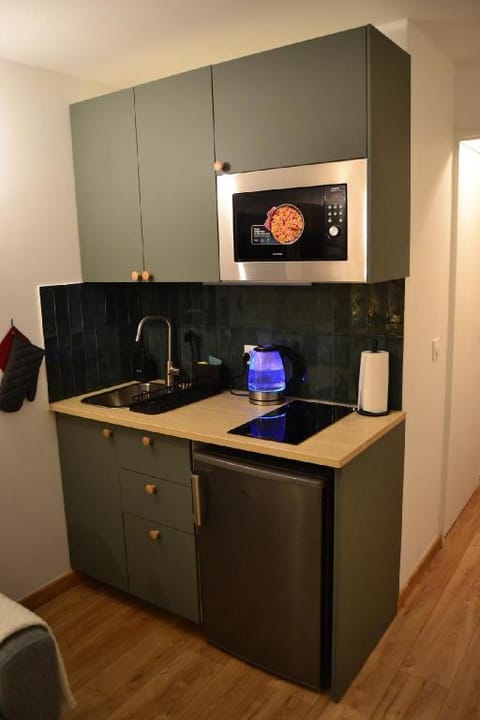 Studio 88 - Your haven close to La Défense & Paris Hotel in Courbevoie