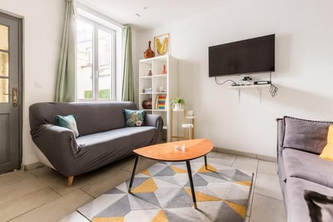 Big house 12 P- 4Rooms 2Bathrooms- near Lille Vacation rental in Flanders