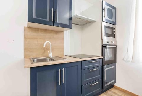 Large Maison - 5 chambres- 2 SDB- proche Lille Vacation rental in Hauts-de-France