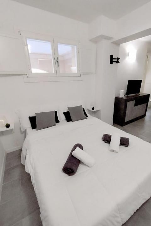 Modern Loft Near the Airport Vacation rental in Bologna