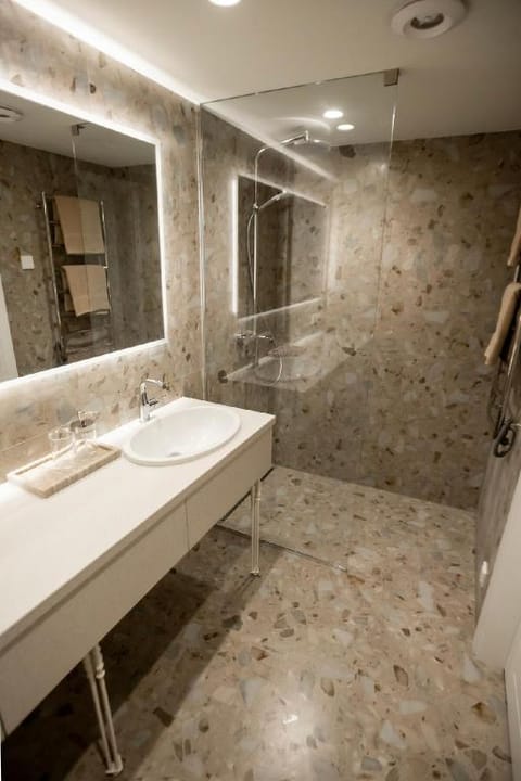 LOFT: 27 City Center of Kaunas Apartment in Lithuania