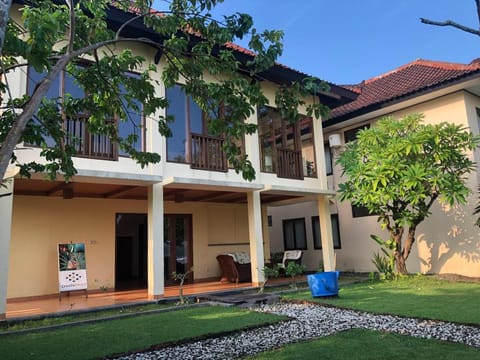 Disthi Pearl Guesthouse Hotel in Bali