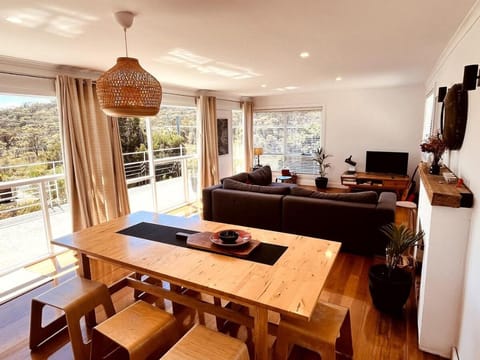 The Coles Bay Shack - Freycinet Vacation rental in Freycinet