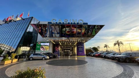 Charming Apartment with seaview Apartment in Cannes