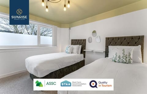 Groups Free Parking Fully Equipped Modern Apartment in Dundee