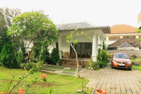 Srinadi Guest House Hotel in Buleleng