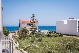 Harmonious Athina Apartments Near the Beach Apartment in Platanias