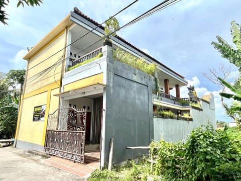 Belvilla Dedyluminous Near Sunset Beach Tanah Lot Hotel in Kediri