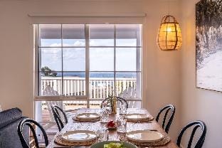 The Shack - Sunny Beach House Sweeping Water Views Vacation rental in Bicheno