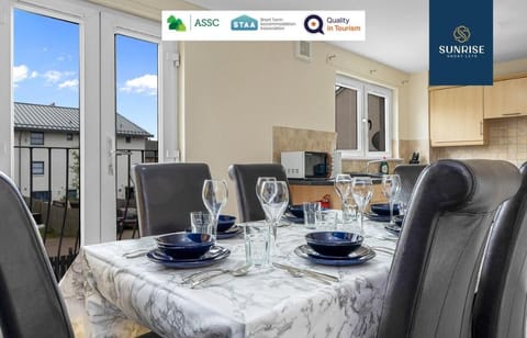 Central House Games Free Parking 2.5 Baths Vacation rental in Dundee